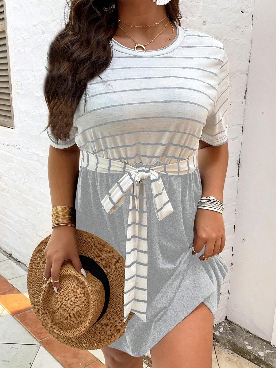 大碼條紋印花繫腰帶洋裝