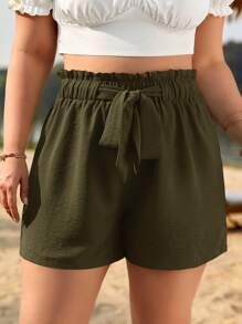 SHEIN Frenchy Shorts de cintura con volante con nudo delantero - Verde militar - Ver 1