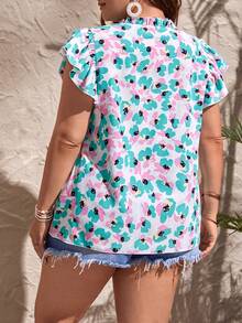 SHEIN VCAY 大碼滿版印花缺口領蝴蝶袖襯衫 - 彩色 - 查看 2