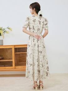 DAZY 印花泡泡袖繫腰帶連衣裙 - 米色 - 查看 2