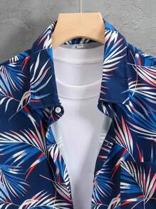 Manfinity Chillmode 男士滿版植物印花襯衫 - 藍色 - 查看 6