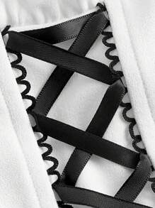 SHEIN MOD 繫帶撞色滾邊緊身上衣寬肩帶上衣 - 白色 - 查看 5