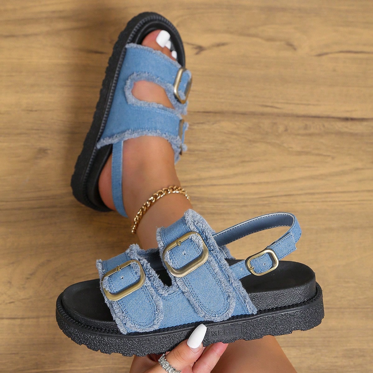 Sandalias azules de moda para mujeres, decoración de hebilla, sandalias planas con correa trasera