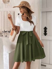 SHEIN LUNE 雙色網眼刺繡繫腰帶洋裝 - 軍綠色 - 查看 3