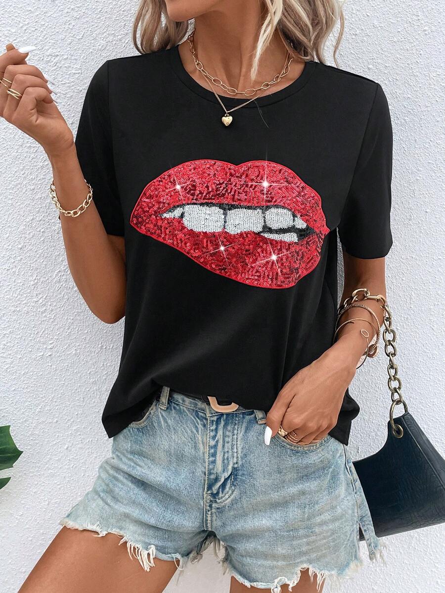 SHEIN LUNE Lip Print Contrast Sequin Tee,Casual - Black - View 1