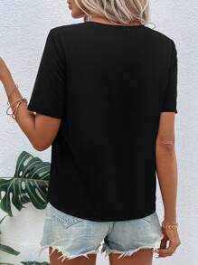 SHEIN LUNE Lip Print Contrast Sequin Tee,Casual - Black - View 2