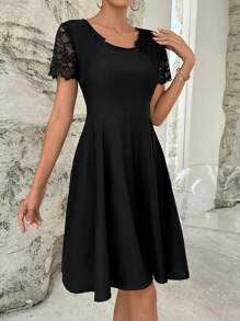 SHEIN Privé Đầm Tương phản ren màu trơn Giải trí - màu đen - Xem 3