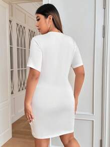 SHEIN EZwear 大碼字母圖案緊身連衣裙 - 白色 - 查看 2