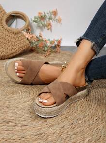Xăng-đan trượt đế nêm Criss Cross Espadrille dành cho nữ, Xăng-đan đi nghỉ mùa hè - màu nâu - Xem 2