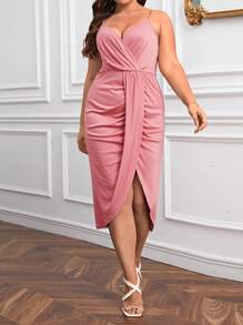 SHEIN Privé 大碼褶邊圍裹下擺吊帶連衣裙