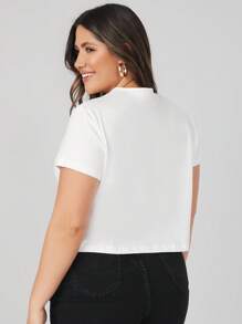 SHEIN BASICS Plus Solid Round Neck Short Sleeve Tee
