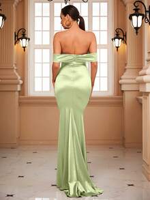 LOVE&LEMONADE Off Shoulder Zip Back Floor Length Satin Formal Dress - Lime Green - View 2