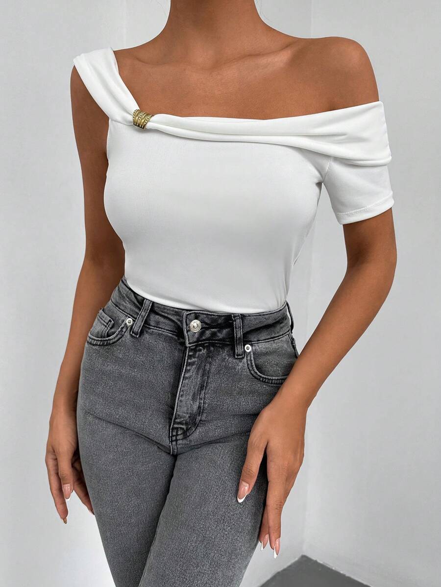 EURMUSE 素色不對稱領上衣 - 白色 - 查看 1