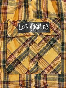 ROMWE MEN Prep 男士格紋印花字母補丁細節翻蓋口袋腰部抽繩短褲 - 黃色 - 查看 4