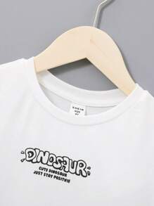 SHEIN 男孩休閒舒適短袖t恤,印有口號和卡通圖案