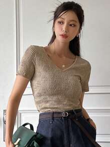 DAZY 素色V領T恤 - 卡其色 - 查看 6