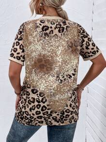 SHEIN LUNE Plus Leopard & Letter Graphic Tee - Multicolor - View 2