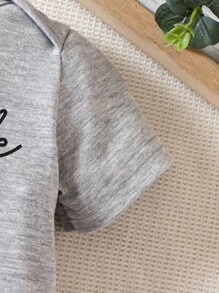 Baby Jungen Bodysuit mit Gesten und Buchstabengrafik