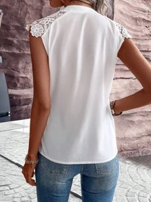 SHEIN LUNE Camisa sin manga con encaje en contraste - Blanco - Ver 2