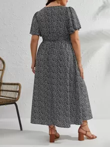 SHEIN VCAY 大碼植物印花蝴蝶袖高衩連衣裙 - 黑色 - 查看 2