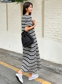 DAZY 條紋印花泡泡袖連衣裙 - 黑與白 - 查看 4