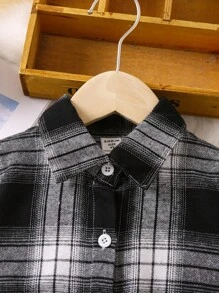 SHEIN Cô Gái Trẻ Đen & Trắng Kẻ sọc Hoạt hình Lá thư Màu hồng In Hoa Áo sơ mi Với Vòng cổ Và Tay thường Cho mùa hè - Đen và trắng - Xem 4