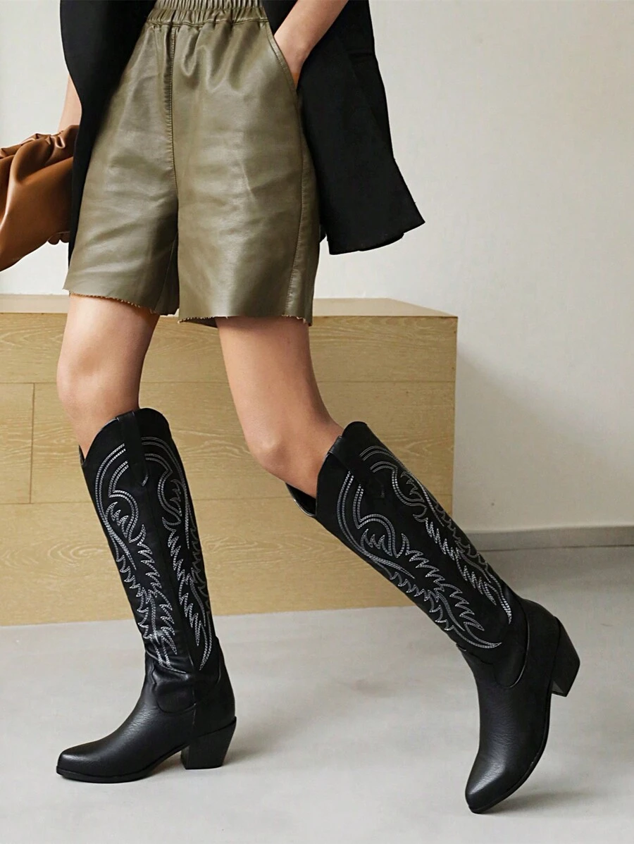 女性西方風格刺繡粗跟及膝靴 - 黑色 - 查看 1