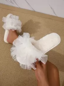 Fall/Winter Fashionable Fluffy House Slippers, Indoor Faux Fur Slide Slippers With Lace Trim, Non-Slip Quiet Flat Strap Slippers For Women, Suitable For All Seasons - Beige - View 4