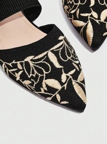 CUCCOO TILAWA Giày bệt mule đen thời trang cho nữ, chi tiết thêu lá Mũi giày vải đế bệt - màu đen - Xem 4