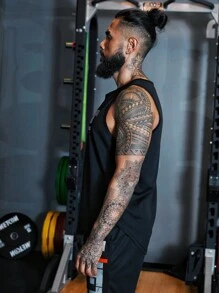 SHEIN Fitness Conjunto deportivo para hombres con gráficos geométricos y de letras, traje deportivo, conjuntos de entrenamiento - Negro - Ver 3