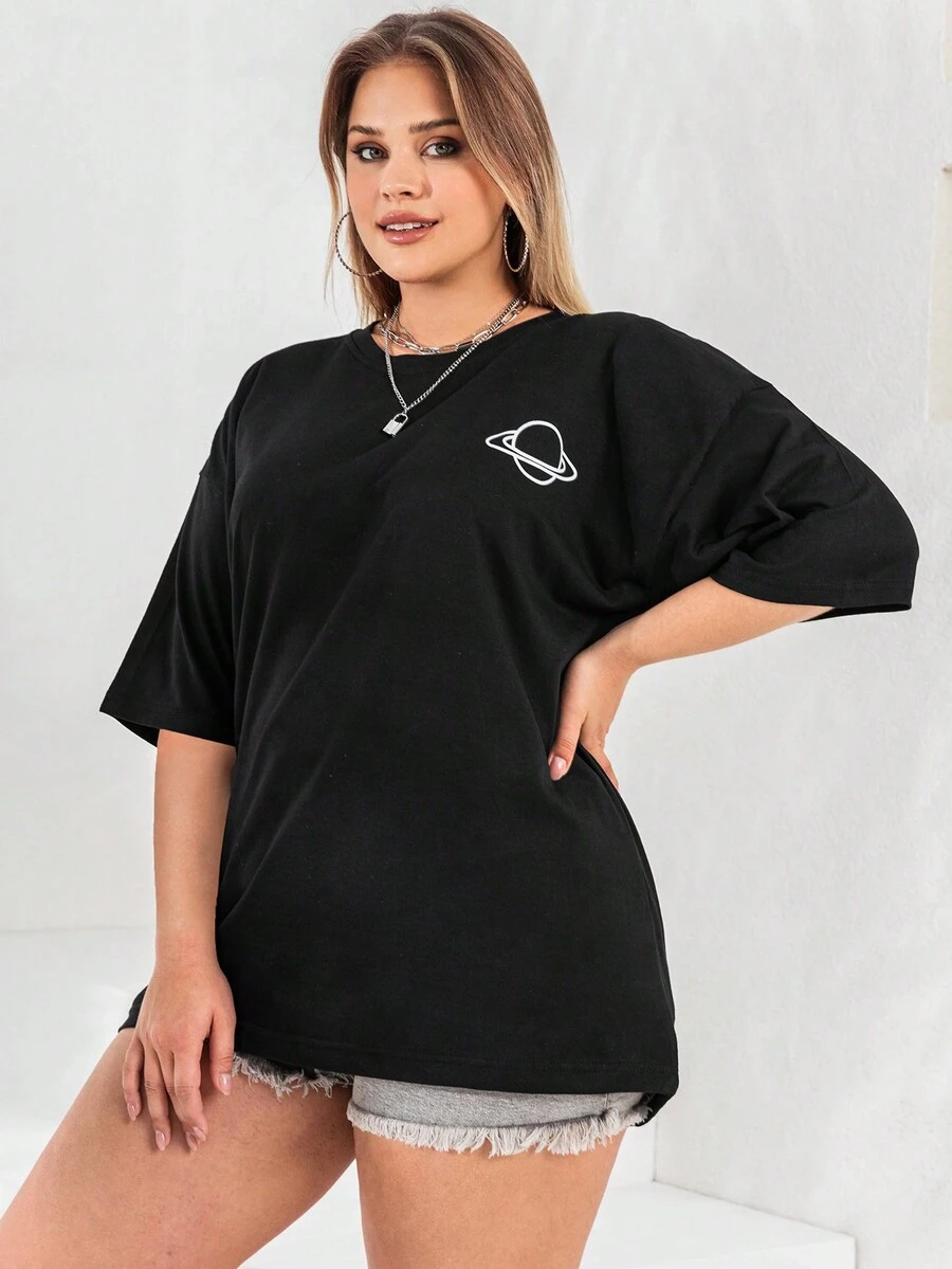 RueChic Hơn In hành tinh Áo thun Thả vai - màu đen - Xem 1