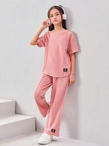 SHEIN Tween女孩寬鬆休閒圓領套頭T卹和運動長褲套裝，搭配下垂肩 - 淺粉色 - 查看 4