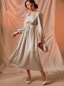 Modelyn 方领灯笼袖系带连衣裙长款女装