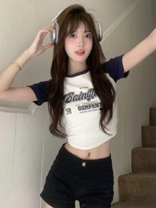 Camiseta crop en contraste de manga raglán con estampado de letra - Blanco - Ver 1