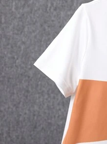 SHEIN 男大童字母圖案拼接面T恤和翻蓋口袋長褲 - 彩色 - 查看 3