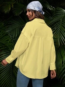 SHEIN Essnce Camisa unicolor con abertura de hombros caídos con botón delantero