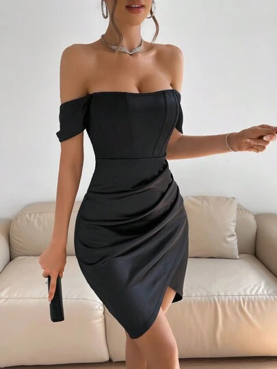 Allurite 一字肩褶邊鬱金香下擺連衣裙