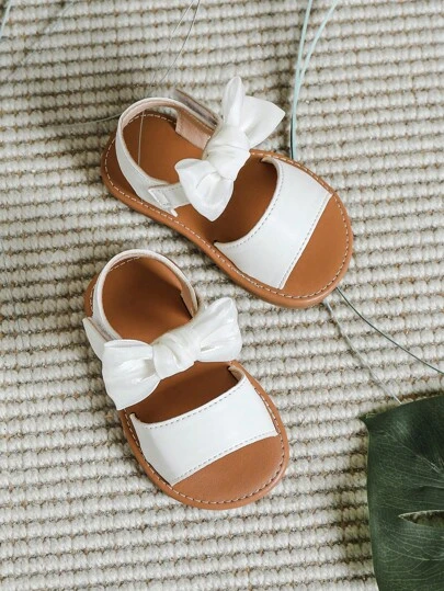 1雙嬰兒女孩'白色簡約風透氣平底涼鞋帶蝴蝶結,合適適合夏天