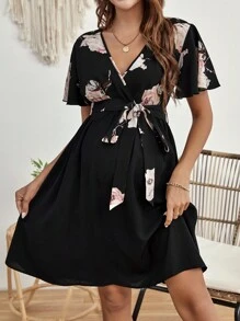 SHEIN 孕婦印花蝴蝶袖繫腰帶洋裝