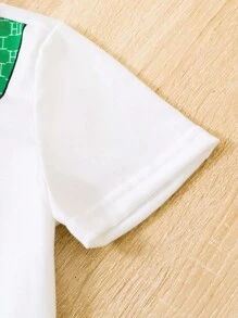 SHEIN 小男童卡通圖案T恤和短褲