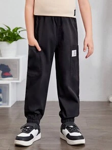 SHEIN 男小童字母補丁細節側口袋長褲 - 黑色 - 查看 6