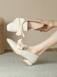 HanDuEke 女性蝴蝶結裝飾方頭平底鞋,優雅淺褐色的超細纖維樂福鞋適用於戶外 - 米色 - 查看 2