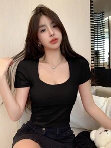 DAZY Solid Square Neck Crop Tee