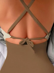 SHEIN Swim Colour Block Twist Front Halter One Piece Swimsuit - Brown - View 4