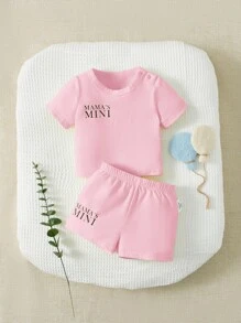 SHEIN Baby Girl 2pcs/Set Casual Shorts Outfits Letter Print Short Sleeve Round Neck Tee And Elastic Waist Shorts, Suitable For Summer