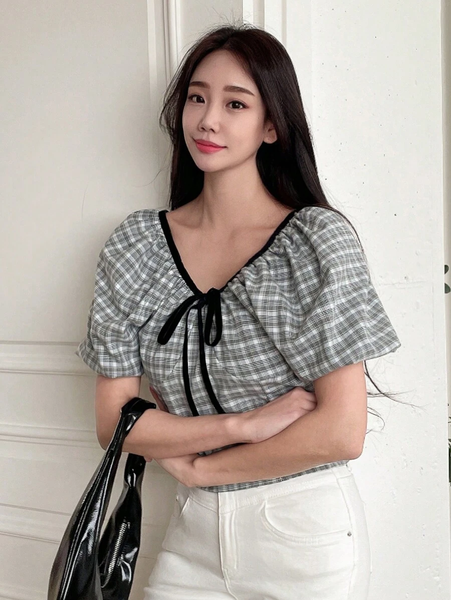 DAZY Plaid Print Knot Front Puff Sleeve Blouse - Multicolor - View 1