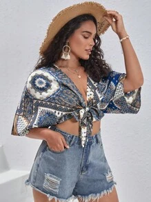 SHEIN VCAY 大碼佩斯利印花蝙蝠袖前打結短款襯衫