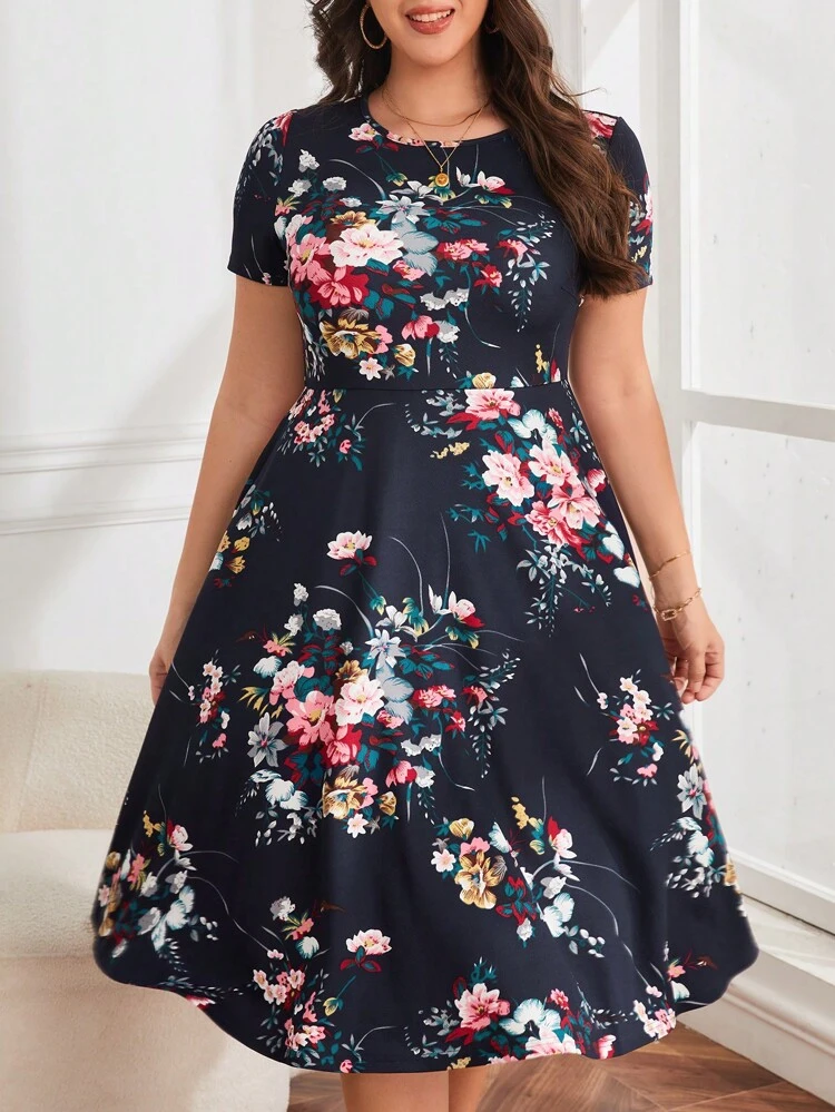 Talla grande Vestido línea A con estampado floral