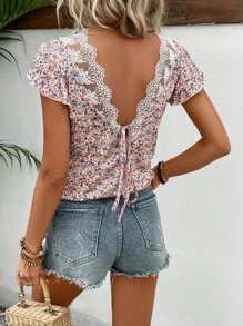 SHEIN Frenchy 碎花拼接水溶蕾絲後綁帶T恤 - 藕粉色 - 查看 3