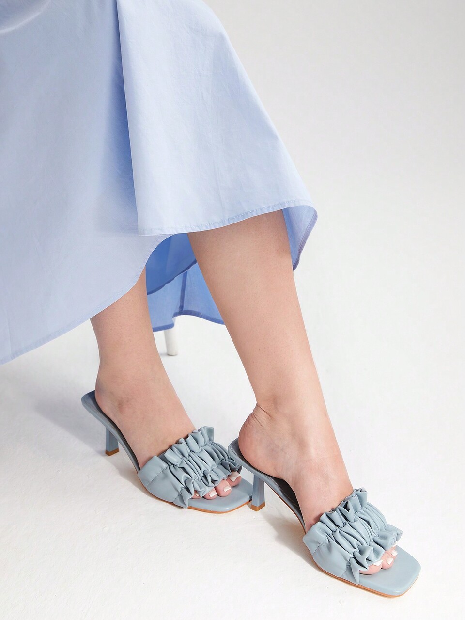 MOTF RUCHED DETAIL MULE SANDALS
